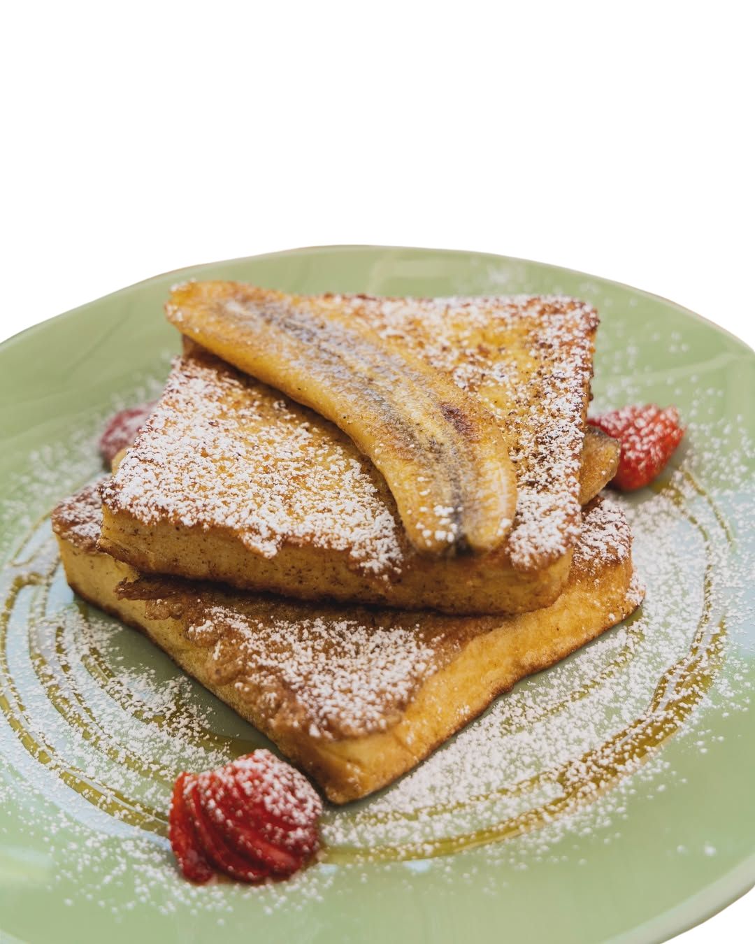 Caramelized French toast with fruit and maple syrup